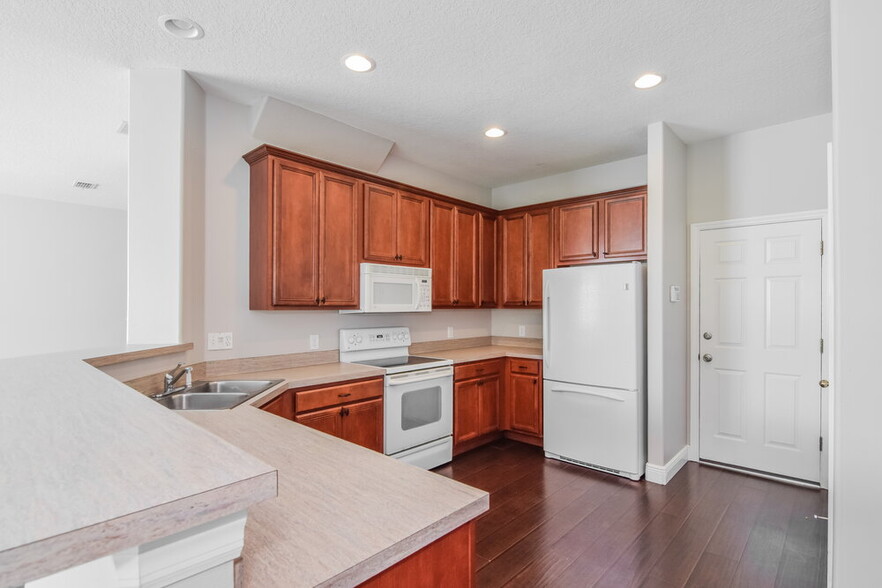 Building Photo - 3613 Hatchbend Way