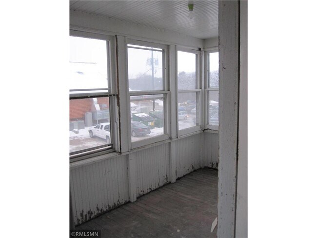 Building Photo - 118 Spring St