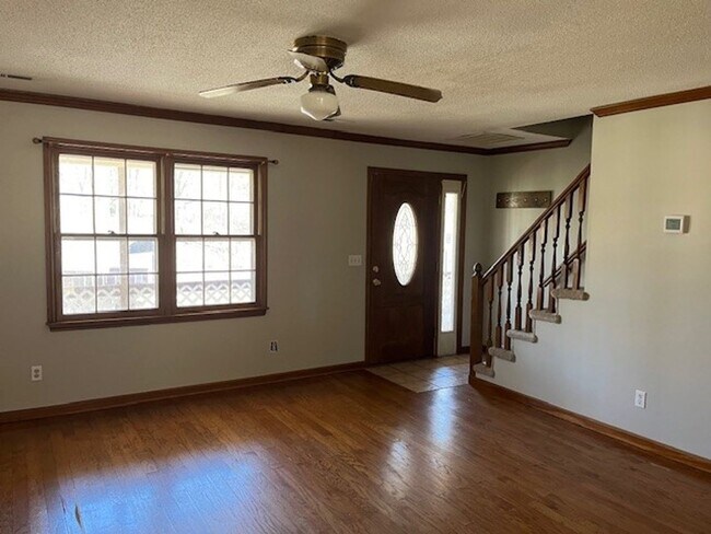 Building Photo - 800 Wilmington Ct