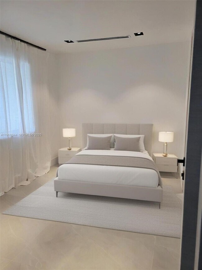 Building Photo - 2537 SE 10th Ct