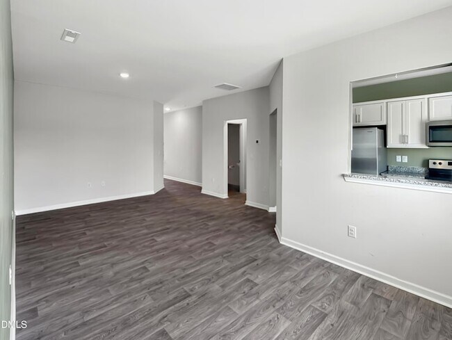 Building Photo - 1503 Gracie Ln