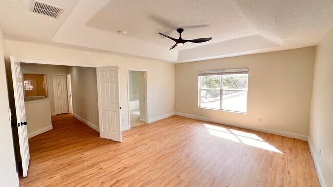 Building Photo - AWESOME 4BD/3BA in Orlando!!!