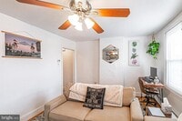 Building Photo - 330 W 3rd Ave