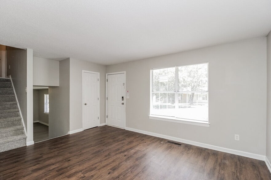 Building Photo - 3467 Meadowland Pl SW