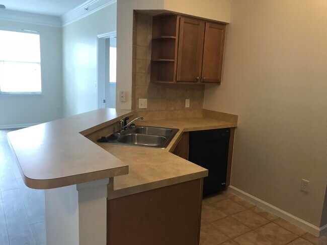 Building Photo - 9845 Baywinds Blvd