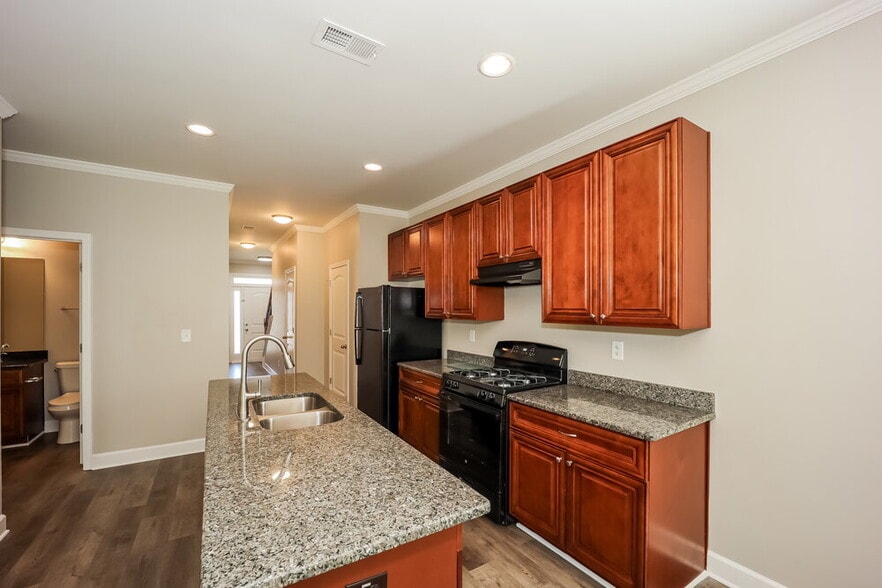 Building Photo - 5179 Howell Ct