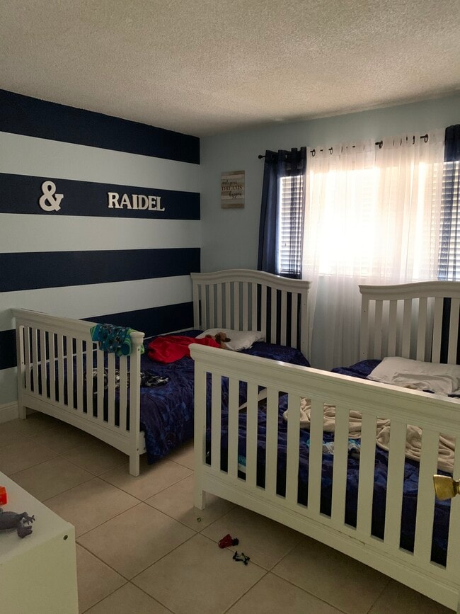 Building Photo - 8650 SW 109th Ave