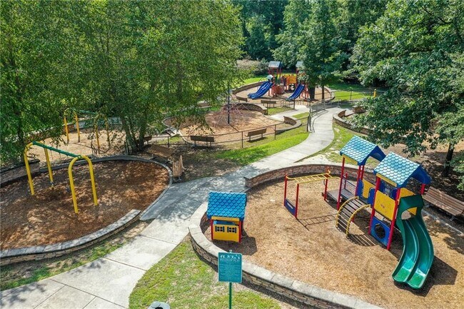 Building Photo - 578 Hardy Water Dr SE