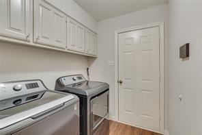 Building Photo - 7609 Greengage Dr