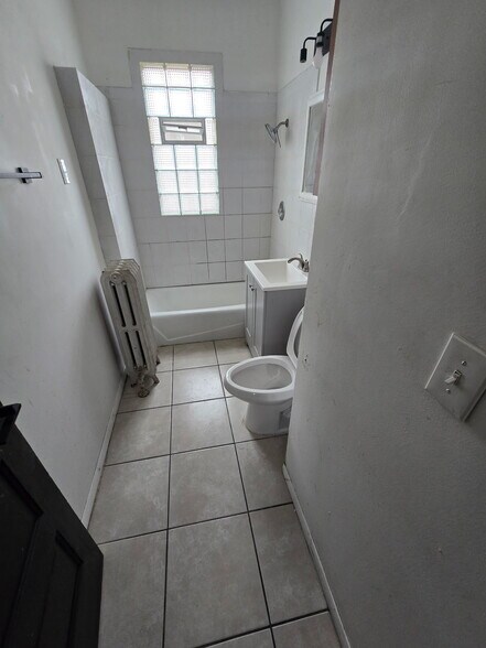 Building Photo - 1032 S 23rd St