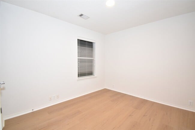 Building Photo - 4518 Clemwood Ln