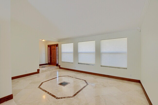 Building Photo - 2334 Timbercreek Cir NW