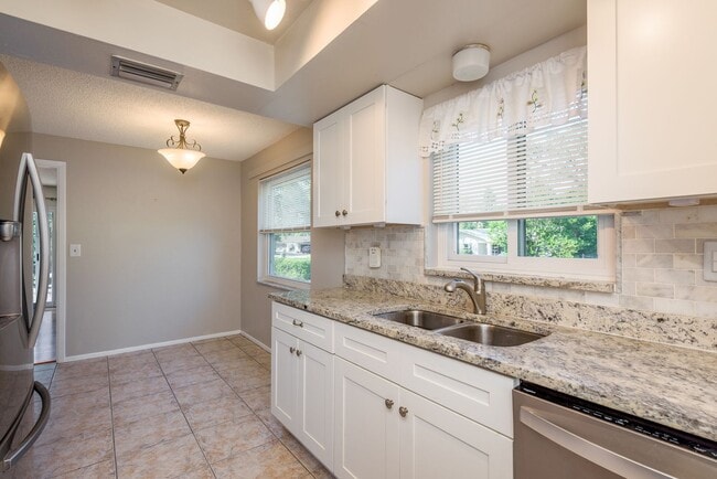 Building Photo - Carlton Road