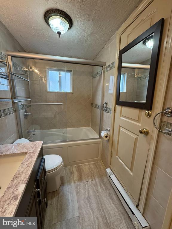 Building Photo - 1008 Stiles St