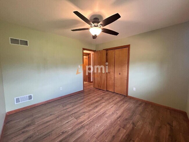 Building Photo - 8781 Calhoun Pl
