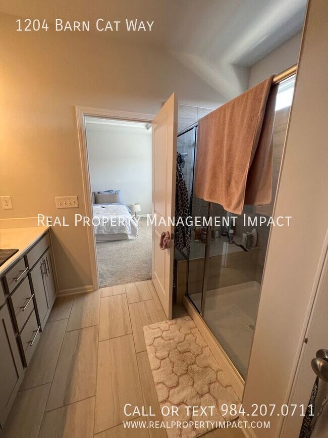 Building Photo - 1204 Barn Cat Way