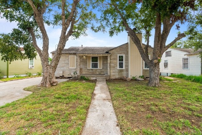 Primary Photo - Remodeled 3 Bedroom 2 Bath Home