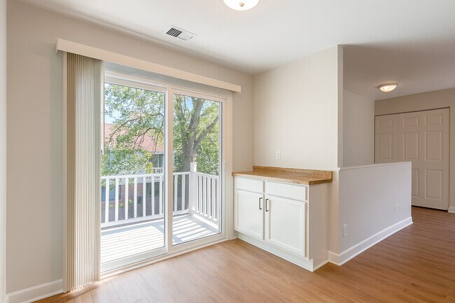 Building Photo - 1206 Spur Ct