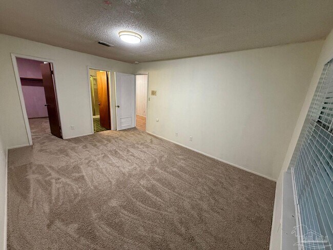 Building Photo - 4801 Berryhill Rd