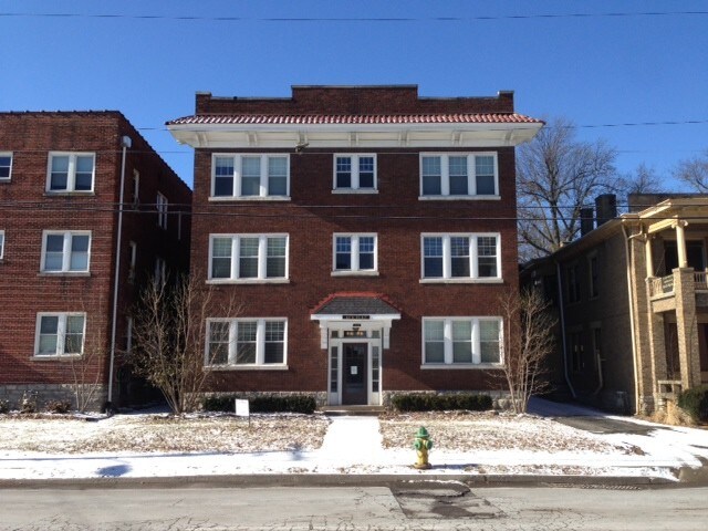 Primary Photo - 261 Lyndhurst Pl