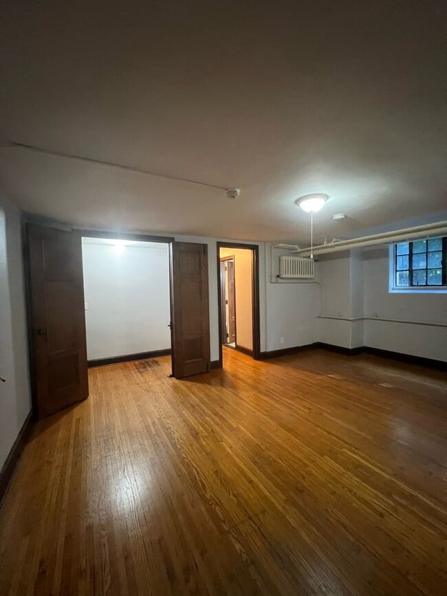Building Photo - 125 Highland Pkwy