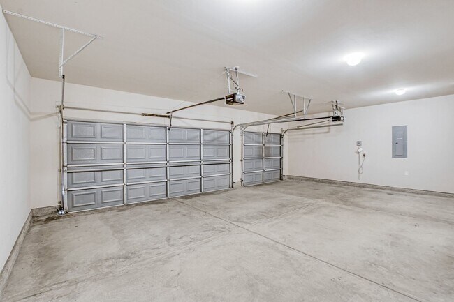 Building Photo - 4639 Southwind Rd