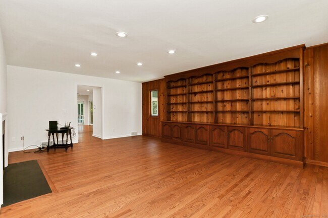 Building Photo - 82 Rilling Ridge