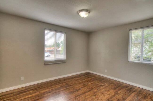 Building Photo - 5560 Otis Ct