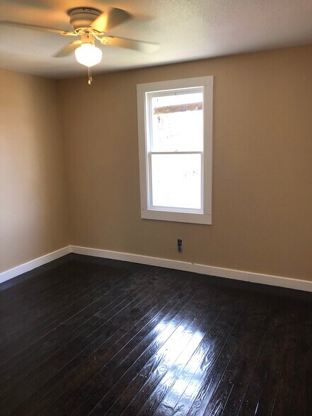 Building Photo - 2919 Avenue R