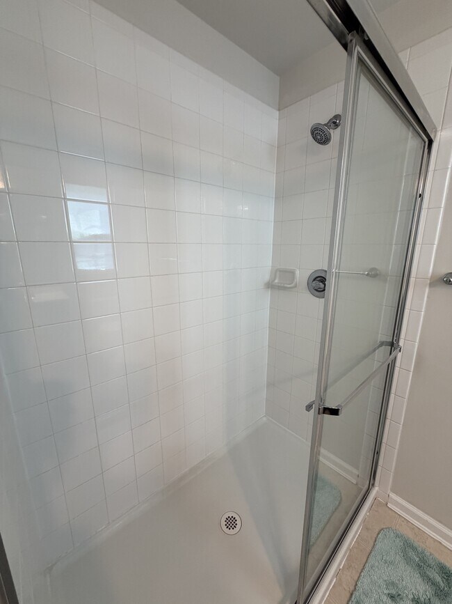 Building Photo - 9518 Royal Tern Dr