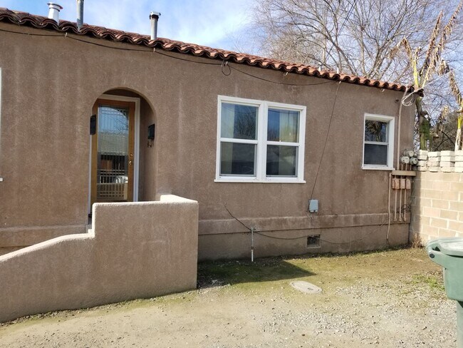 Primary Photo - 2nd Ave 679-C
