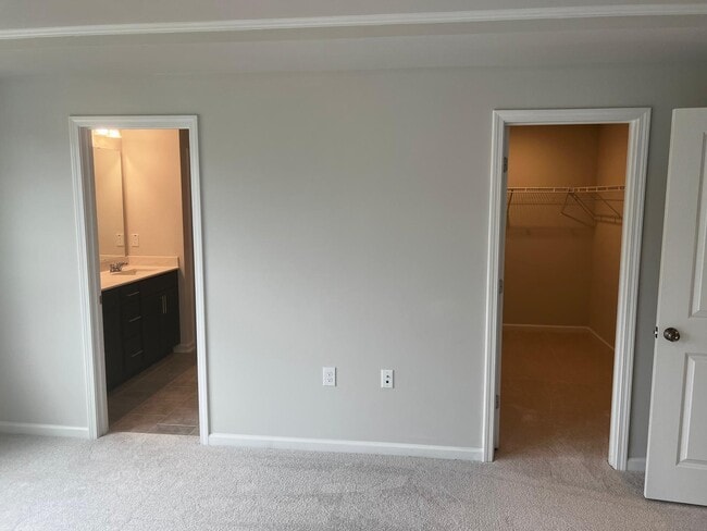 Building Photo - 4941 Arkose Dr