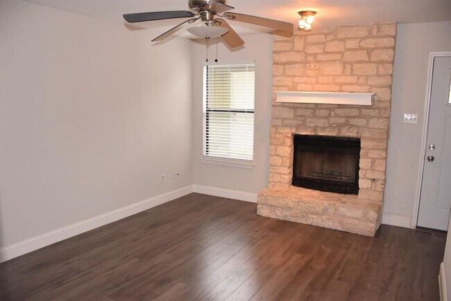 Building Photo - 1810 Rawhide Loop
