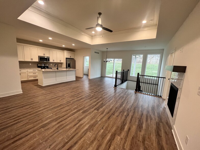 Building Photo - 1517 SW Hedgewood Ln