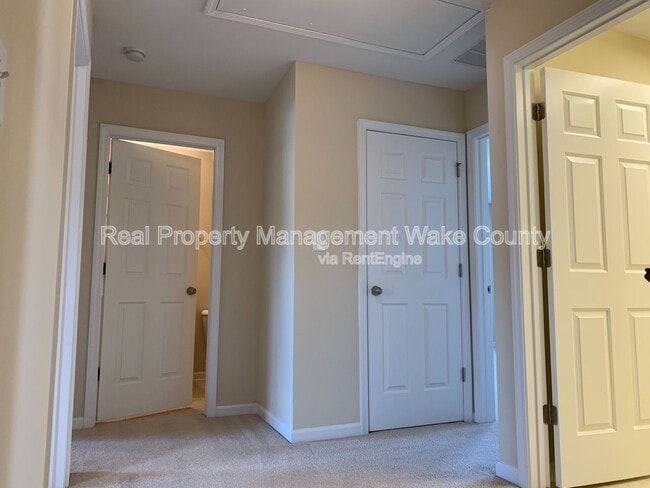 Building Photo - 112 Cobblebrook Ct