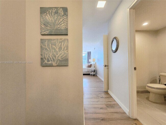 Building Photo - 2751 S Ocean Dr