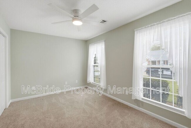 Building Photo - 678 Kensington Ct SE