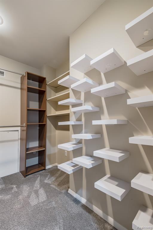 Building Photo - 116 Saber Way