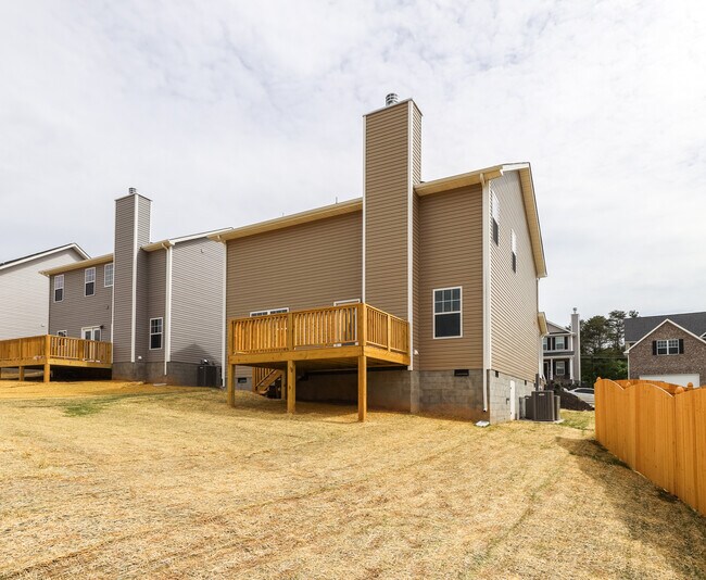 Building Photo - 5804 Rain Cloud Rd