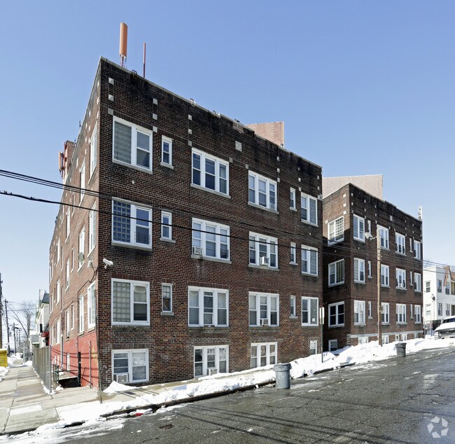 Primary Photo - 330-338 E 23rd St