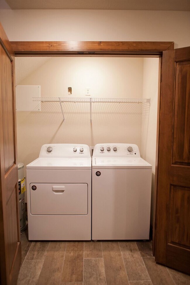 Building Photo - Union Biscuit West - 106