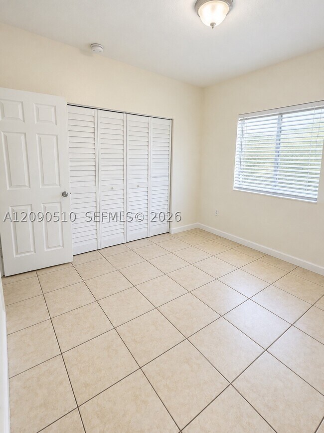 Building Photo - 26526 SW 138th Ave