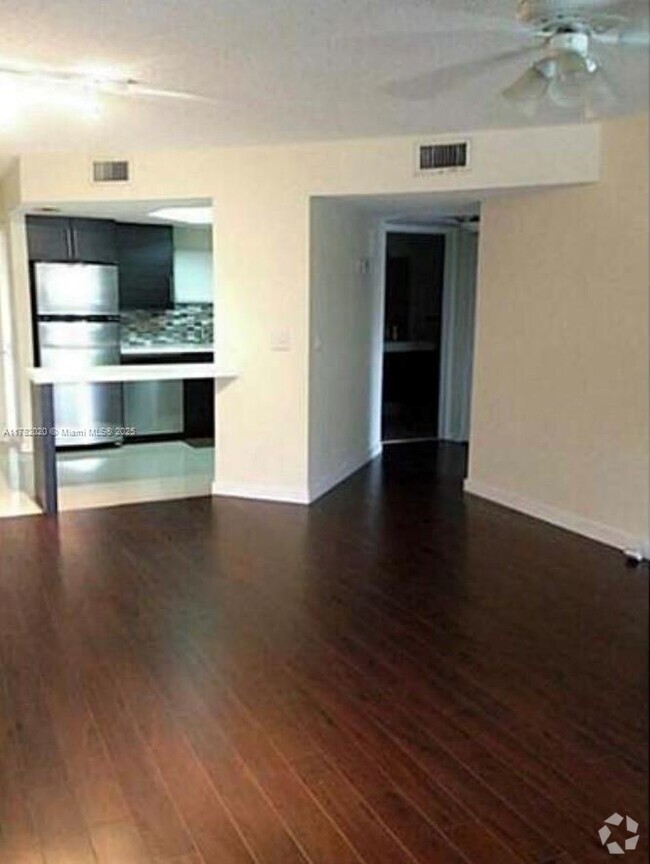 Building Photo - 8225 Lake Dr