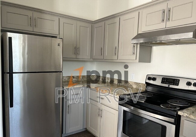 Building Photo - 3903 Tinsley Ave