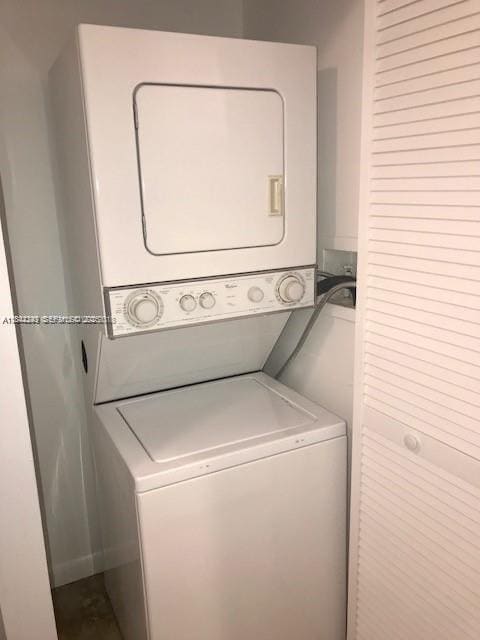 Building Photo - 6800 Cypress Rd