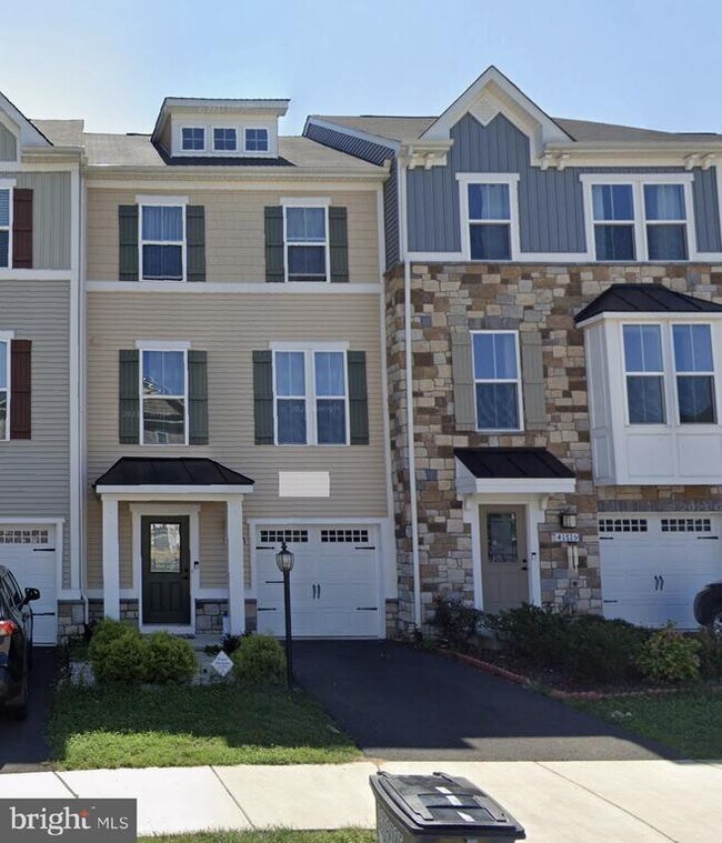 Building Photo - 41717 McMonagle Square