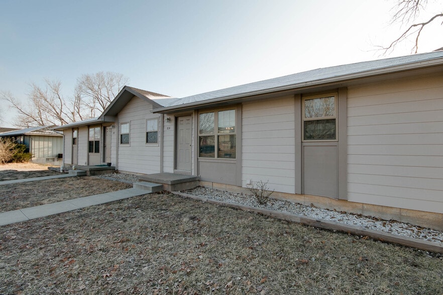 Building Photo - 811 Dondee Dr