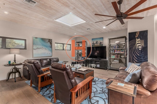 Building Photo - 6711 E Camelback-23