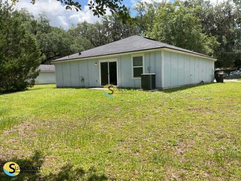 Building Photo - 8113 Lanette St