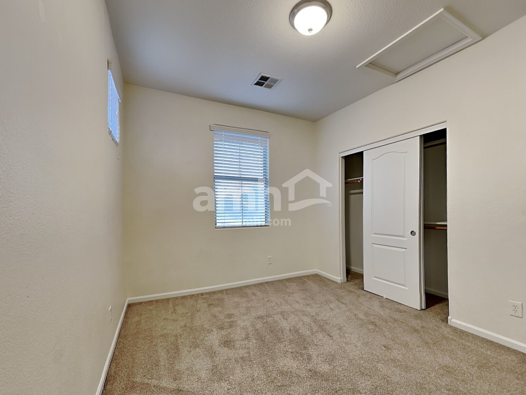 Building Photo - 2209 N 135th Dr